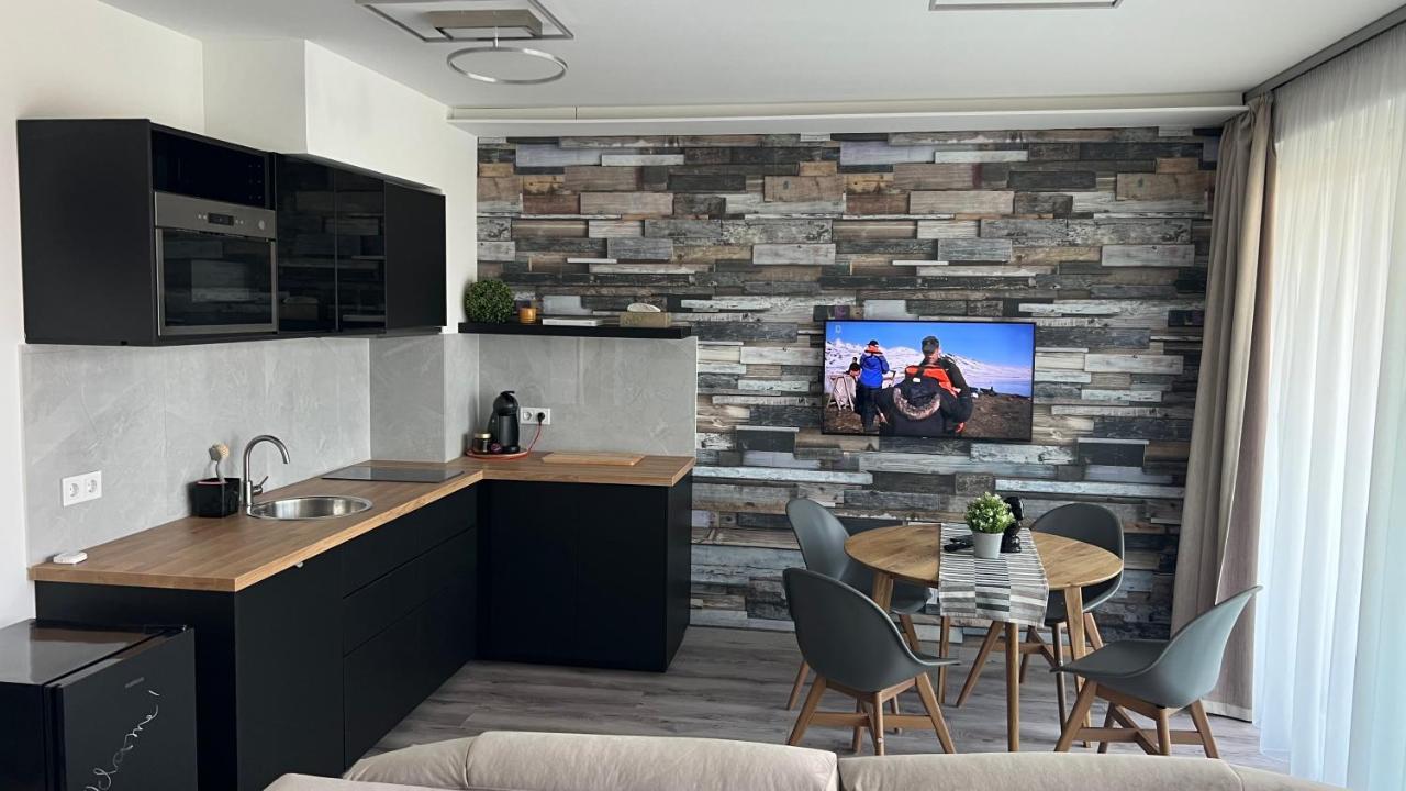 Bauhaus Wellness 202 Apartment *